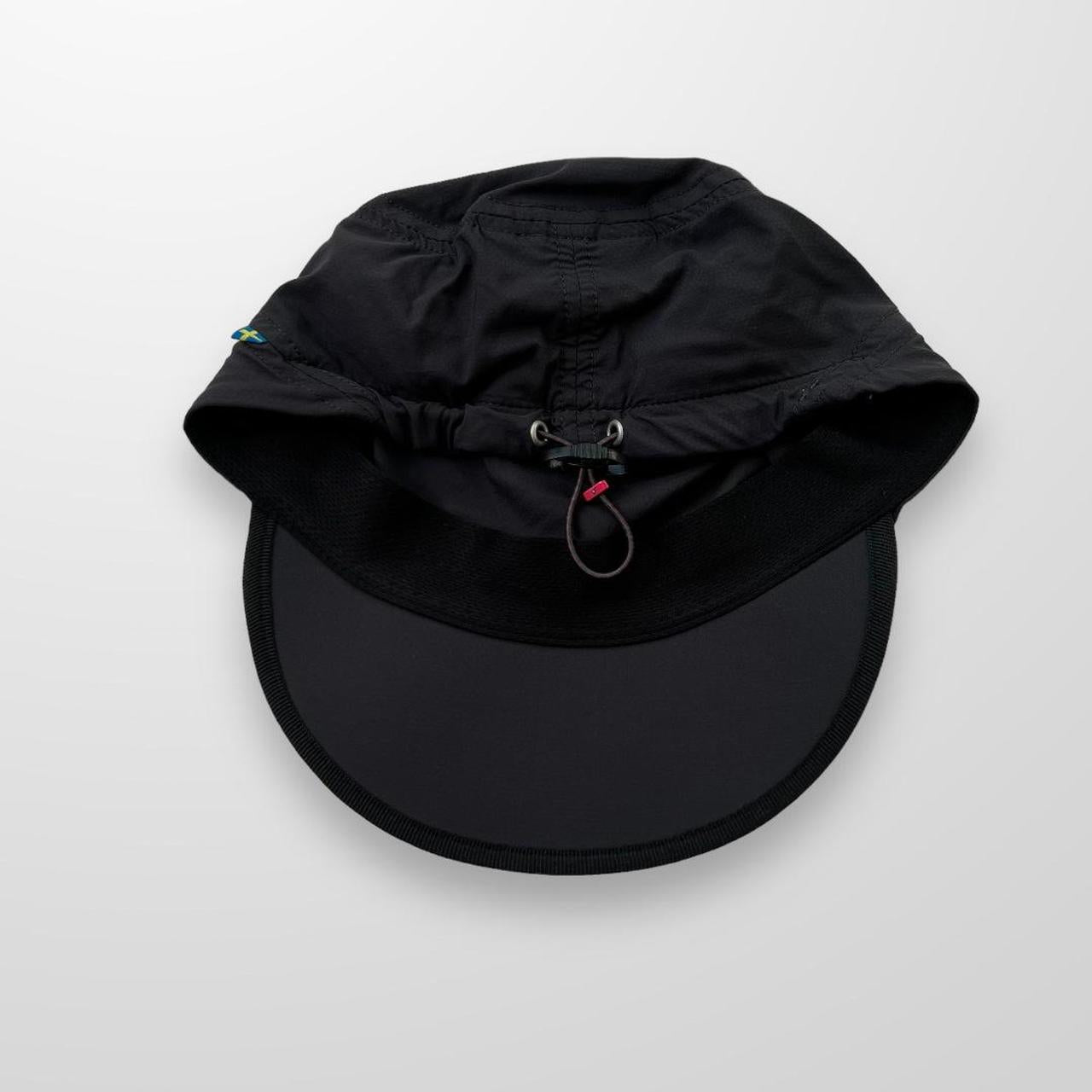 Klättermusen Ansur Cap In Dark Grey / Black