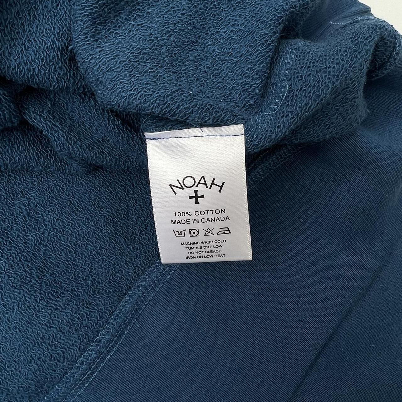 Noah Classic Core Sweatshirt In Blue