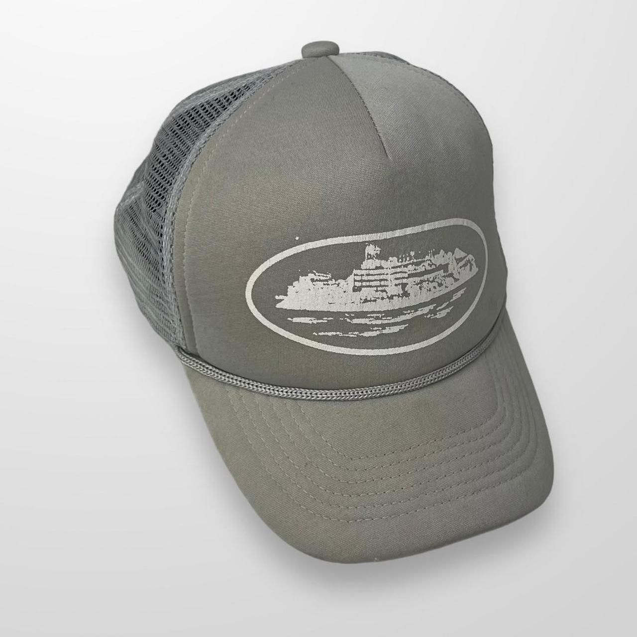 Corteiz Alcatraz Premium Puff Print Trucker Cap In Grey
