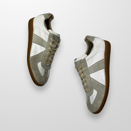 Maison Margiela Replica Low Top Trainers In Off White W/ Gum Sole