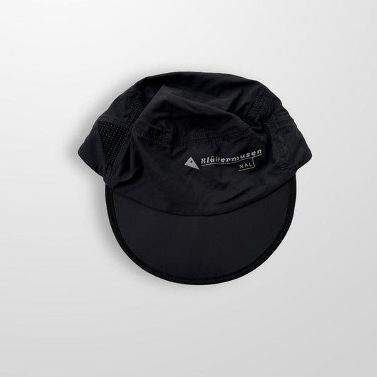 Klättermusen Ansur Cap In Dark Grey / Black