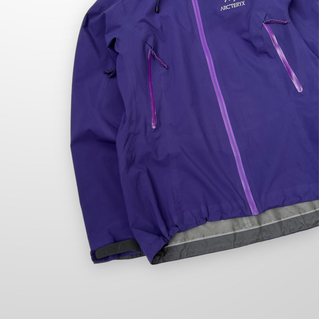 Arc’Teryx Beta AR Gore-Tex Pro Shell Jacket In Purple